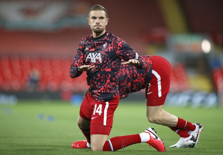 🚨 最新消息：巴塞罗那正密切关注瓦伦西亚的哈维·格拉。 来源：Barça Universal