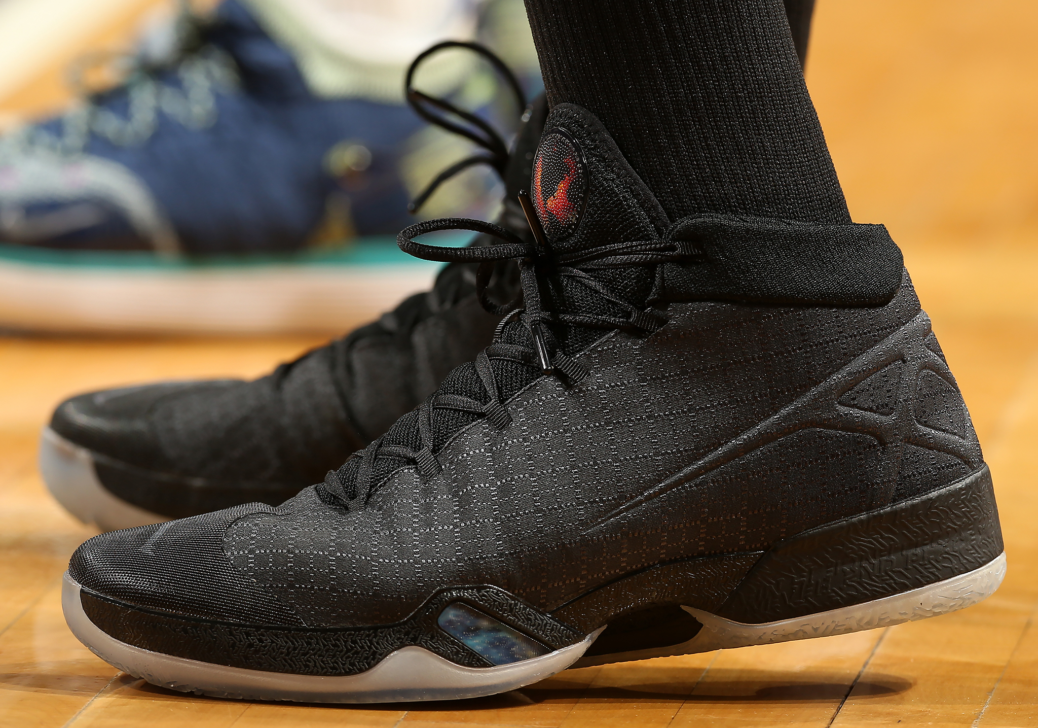 电讯报：纽卡有意引进小将斯密特，该球员非常乐意在一月加盟