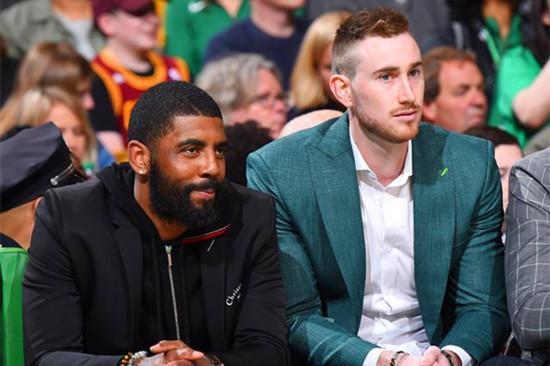 代表门兴替补登场，热刺外租球员高井幸大完成德甲首秀