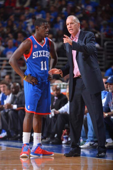 129-125险胜、120-113再胜！雷霆、勇士双杀对手，雄鹿东部排名堪忧