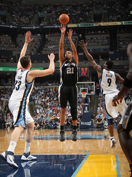 火箭获胜一举多得，3法宝明晰了，乌度卡还有收获，1人可以重用