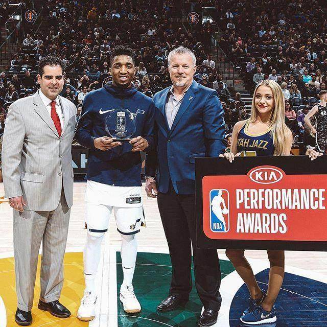 德杯选手雷达图火了！iG夺冠AD一战封神，天价签Viper却排名倒数